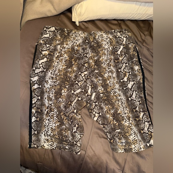 adidas python print shorts - Picture 3 of 6
